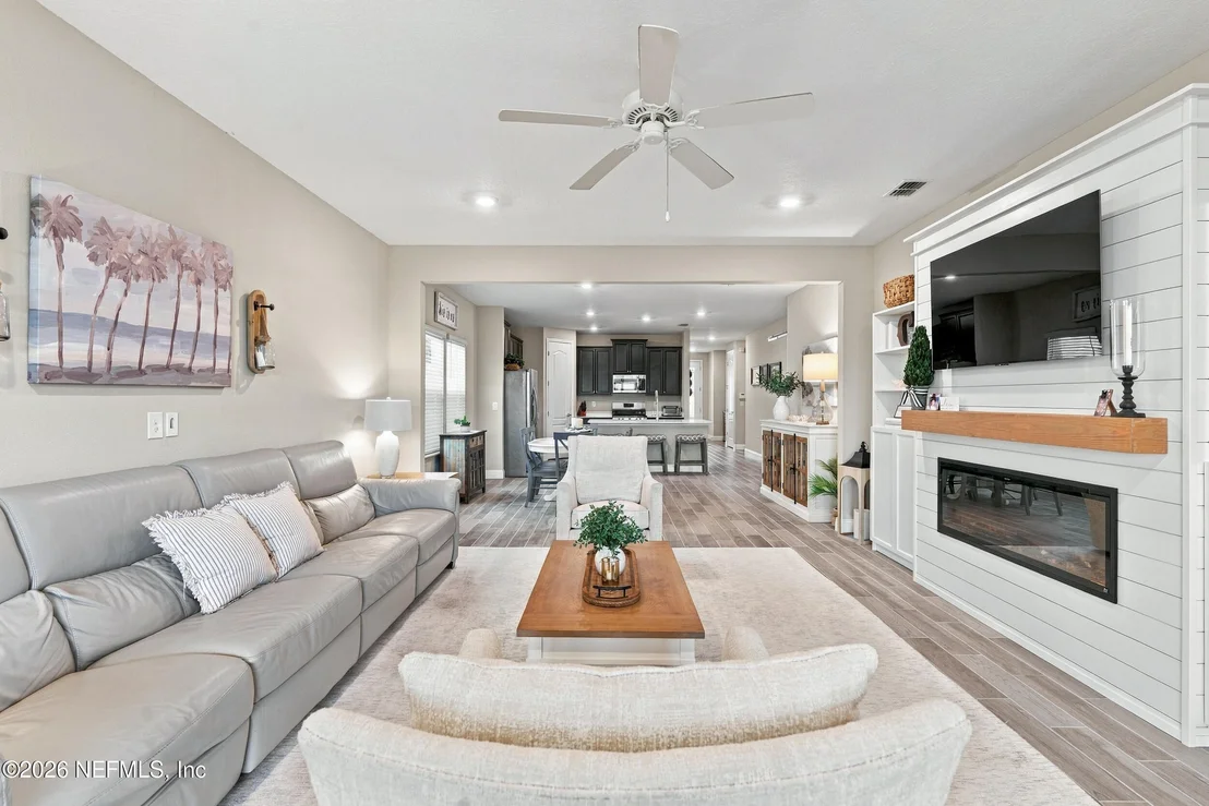 Photo of 83 BOYLSTON Court