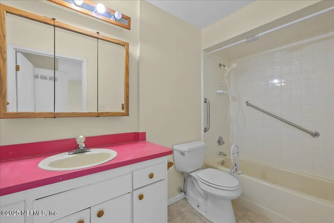 Photo of 105 CRESTWOOD Drive