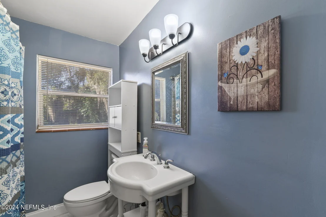 Photo of 10274 JOLYNN Road