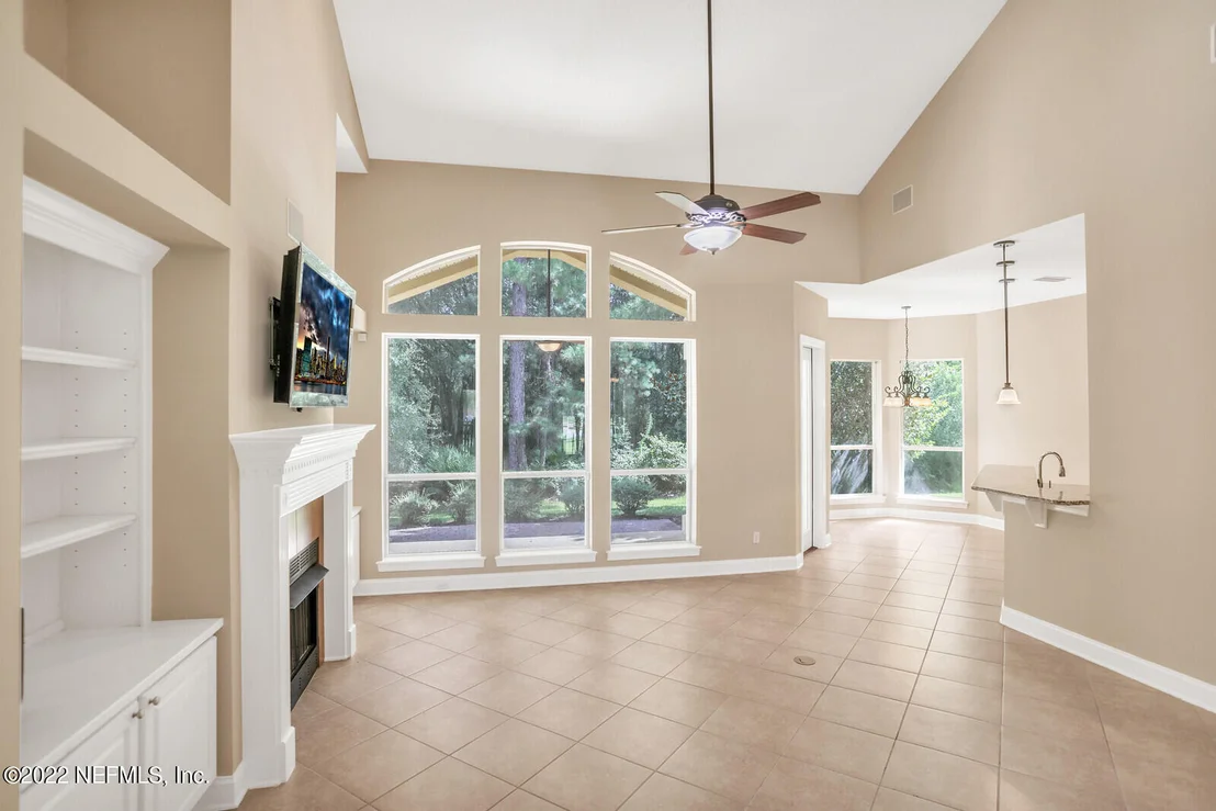 Photo of 275 STONEWELL Drive