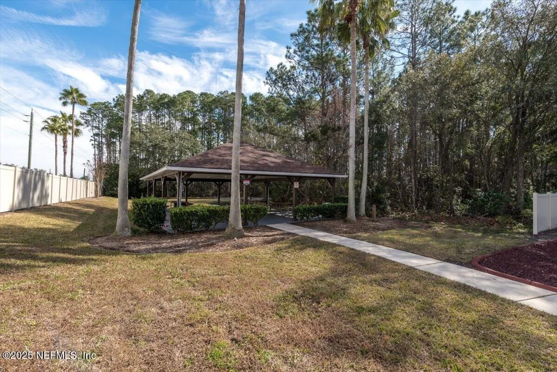 Photo of 184 SOUTHLAKE Drive