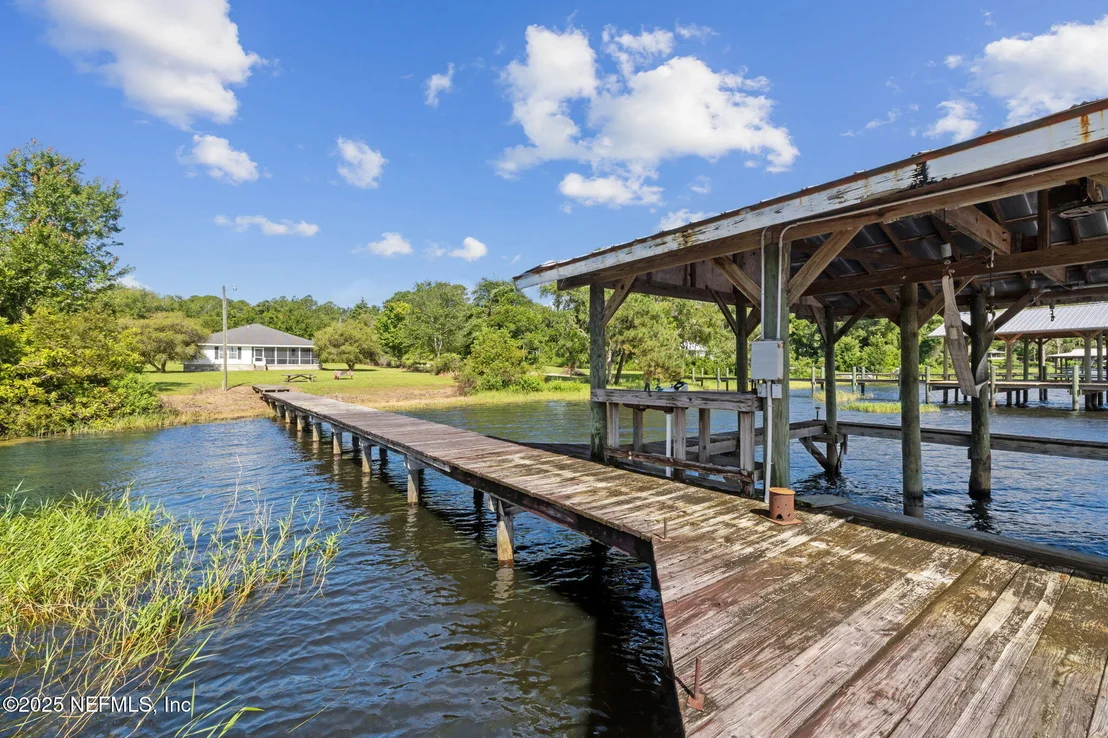 Photo of 212 LAKE Drive