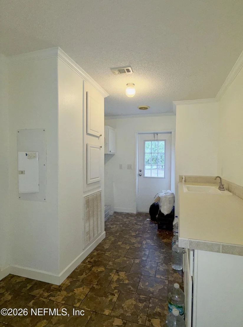 Photo of 136 SHORT PINE Road