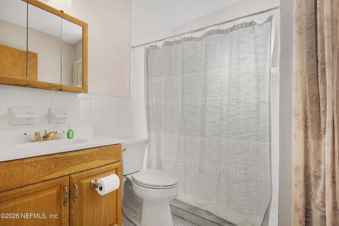 Photo of 272 HARBOR Drive