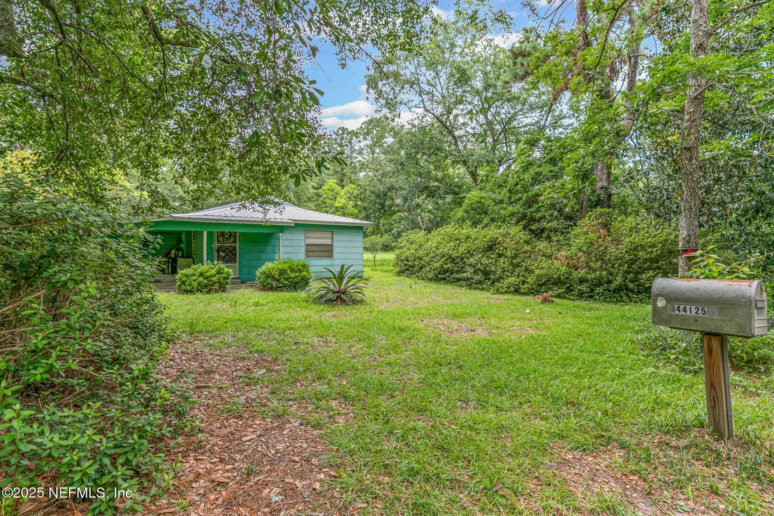 Photo of 44125 JARRETT Road