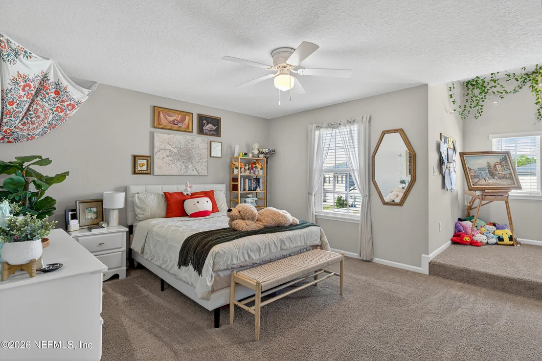 Photo of 688 SYCAMORE Way