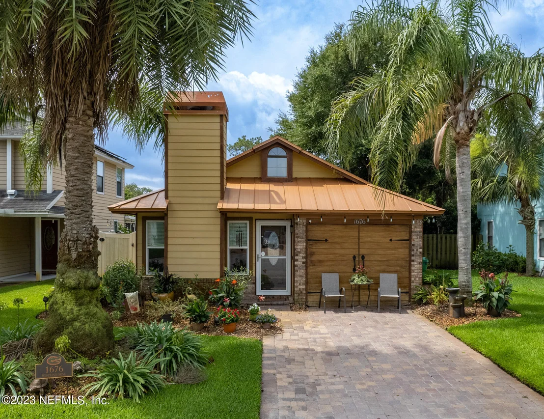 Photo of 1676 WESTWIND Drive