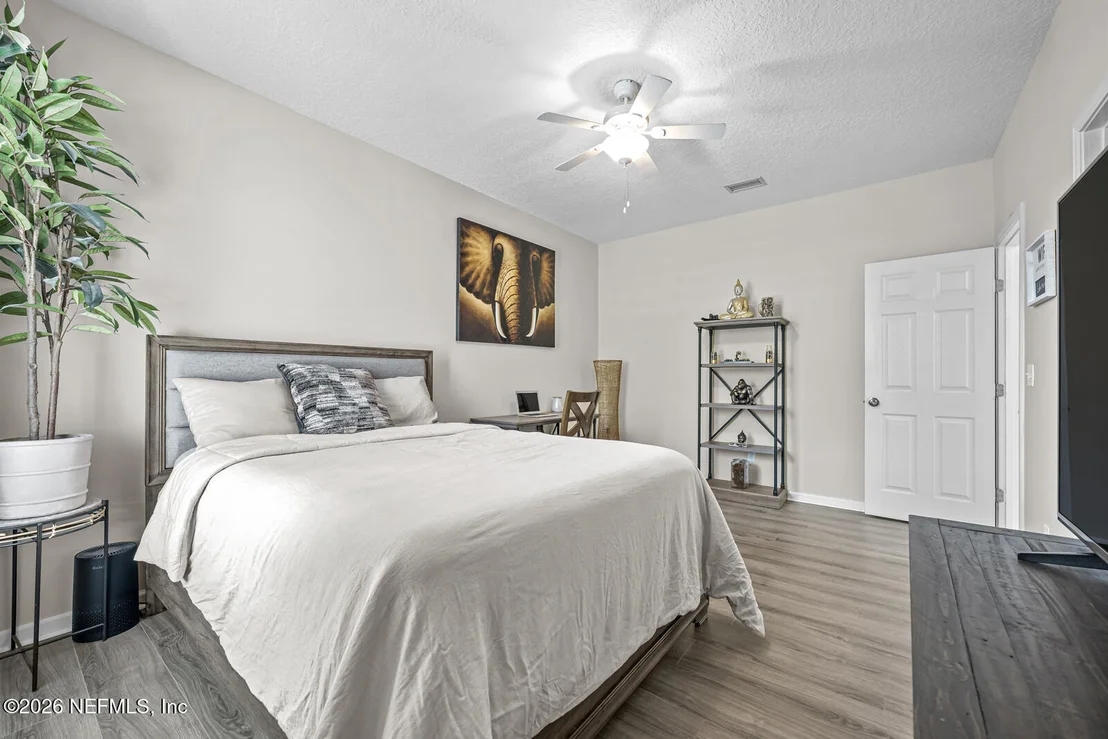 Photo of 12548 HIGHVIEW Drive