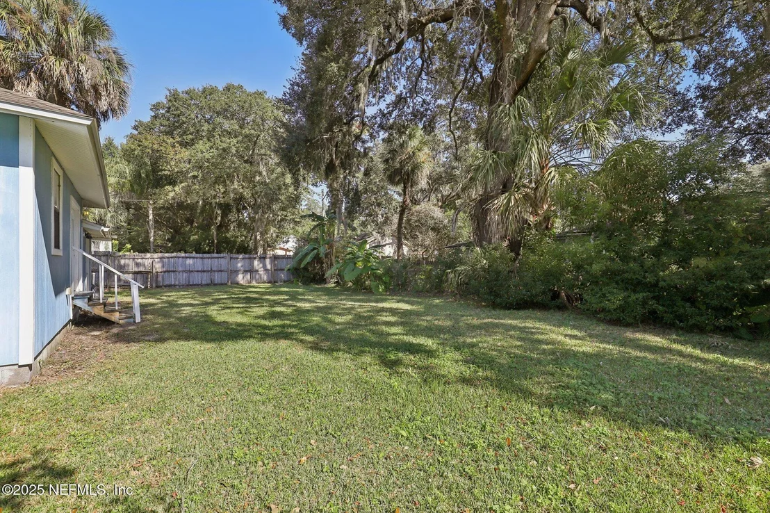 Photo of 2707 MERWYN Road