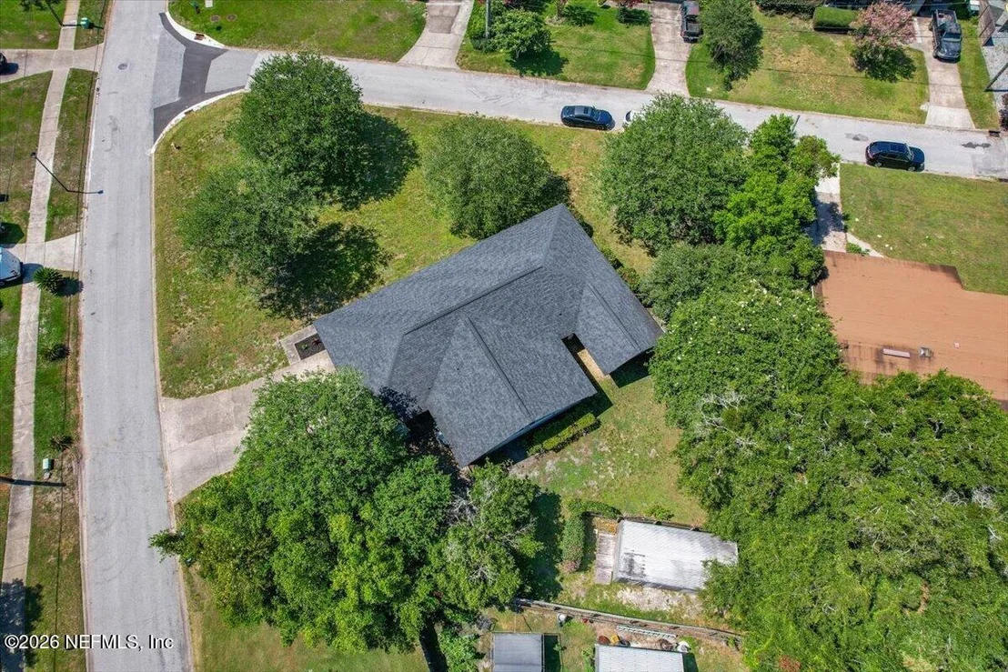 Photo of 560 MANDALAY Road