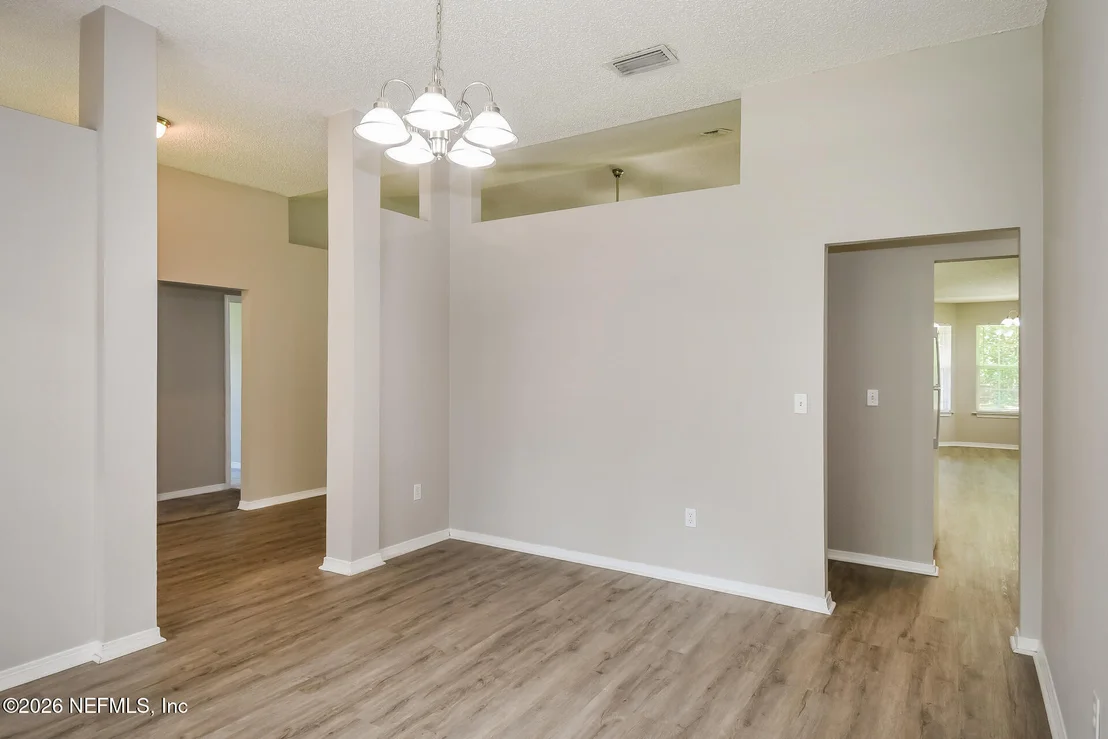 Photo of 2125 PINE TREE Lane