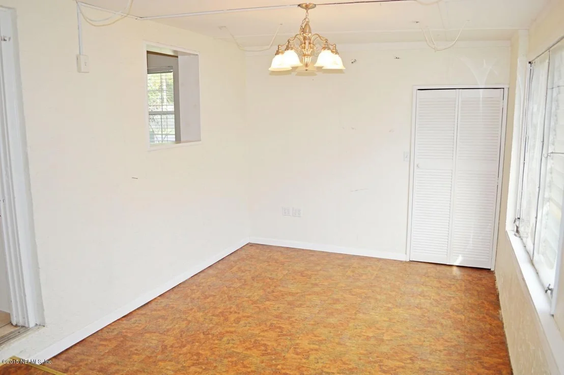 Photo of 728 PALM TREE Road