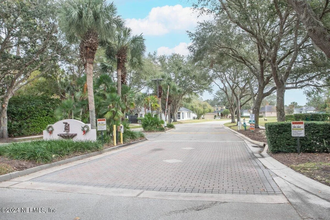 Photo of 1053 RIDGEWOOD Lane