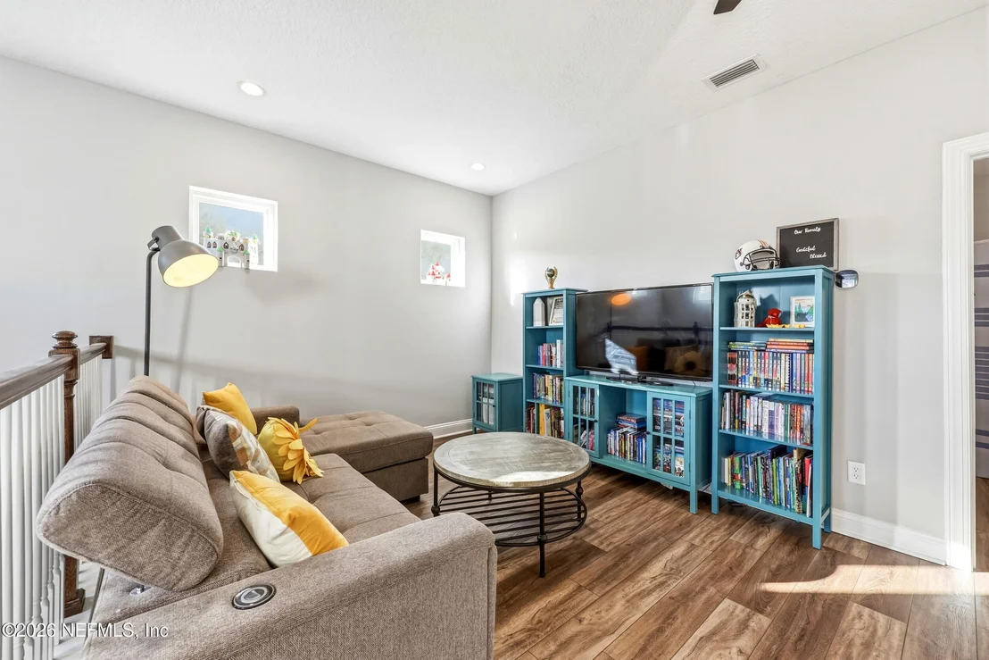 Photo of 383 PINE HAVEN Drive