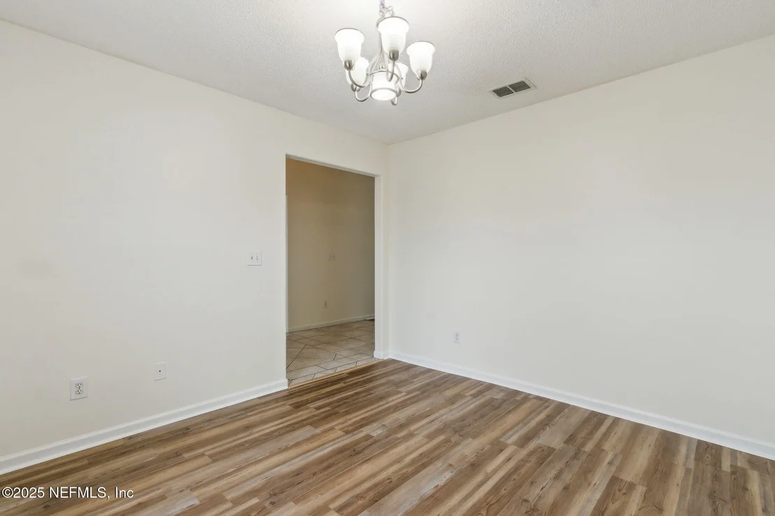 Photo of 2005 FROGMORE Drive
