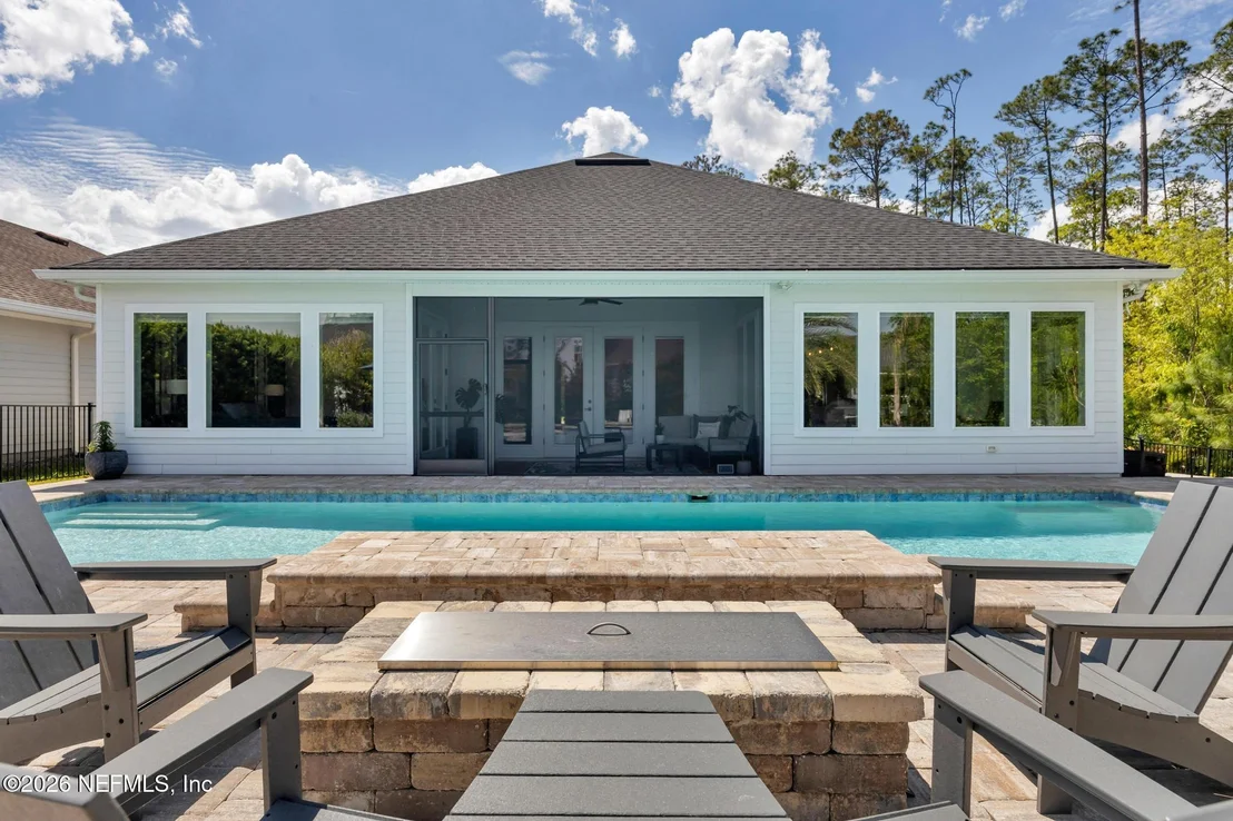 Photo of 11 FORESTVIEW Lane