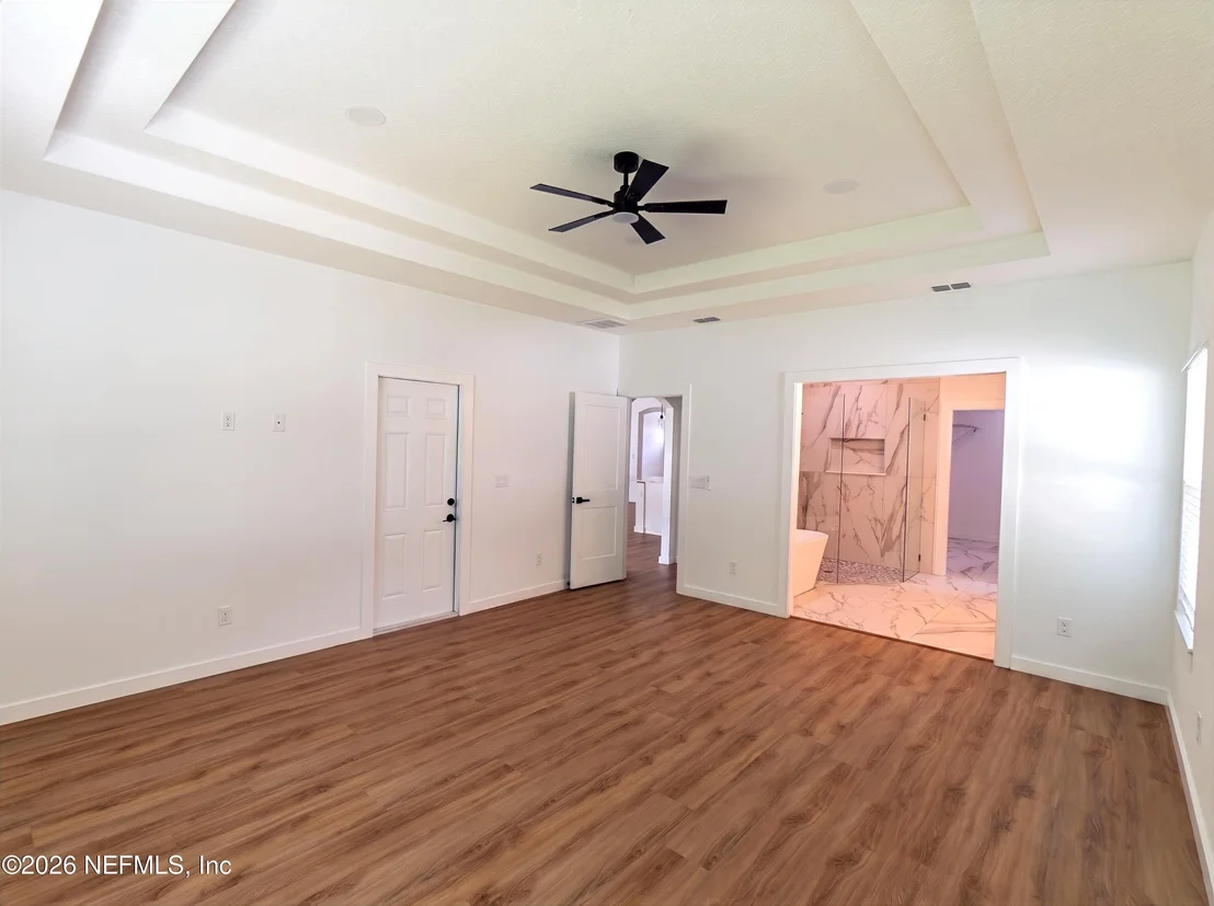Photo of 424 PAISLEY Place