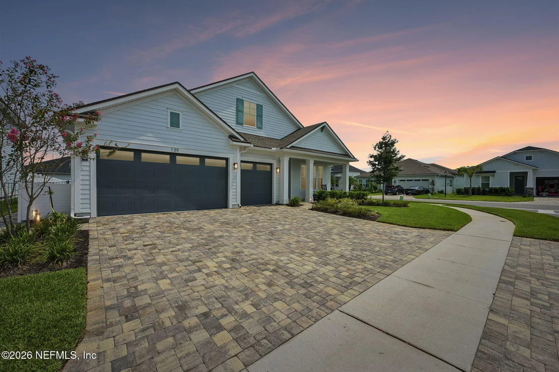 Photo of 139 GRAND RIVAGE DRIVE Drive
