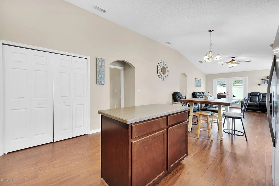 Photo of 96090 OUT CREEK Way