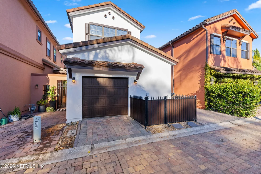 Photo of 8861 LA TERRAZZA Place