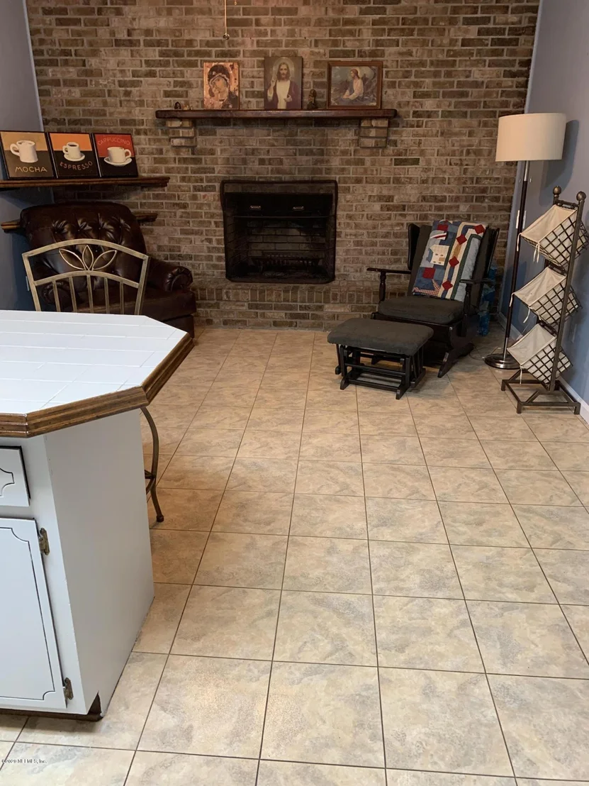 Photo of 8443 GRAMPELL Drive
