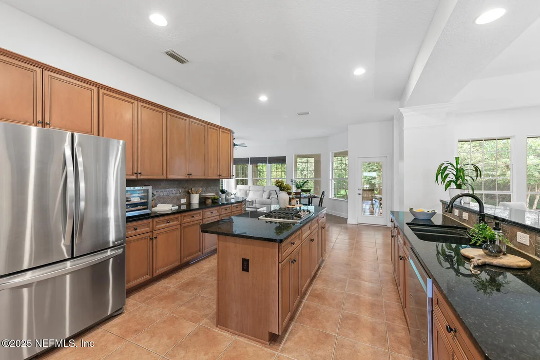 Photo of 148 LA MESA Drive