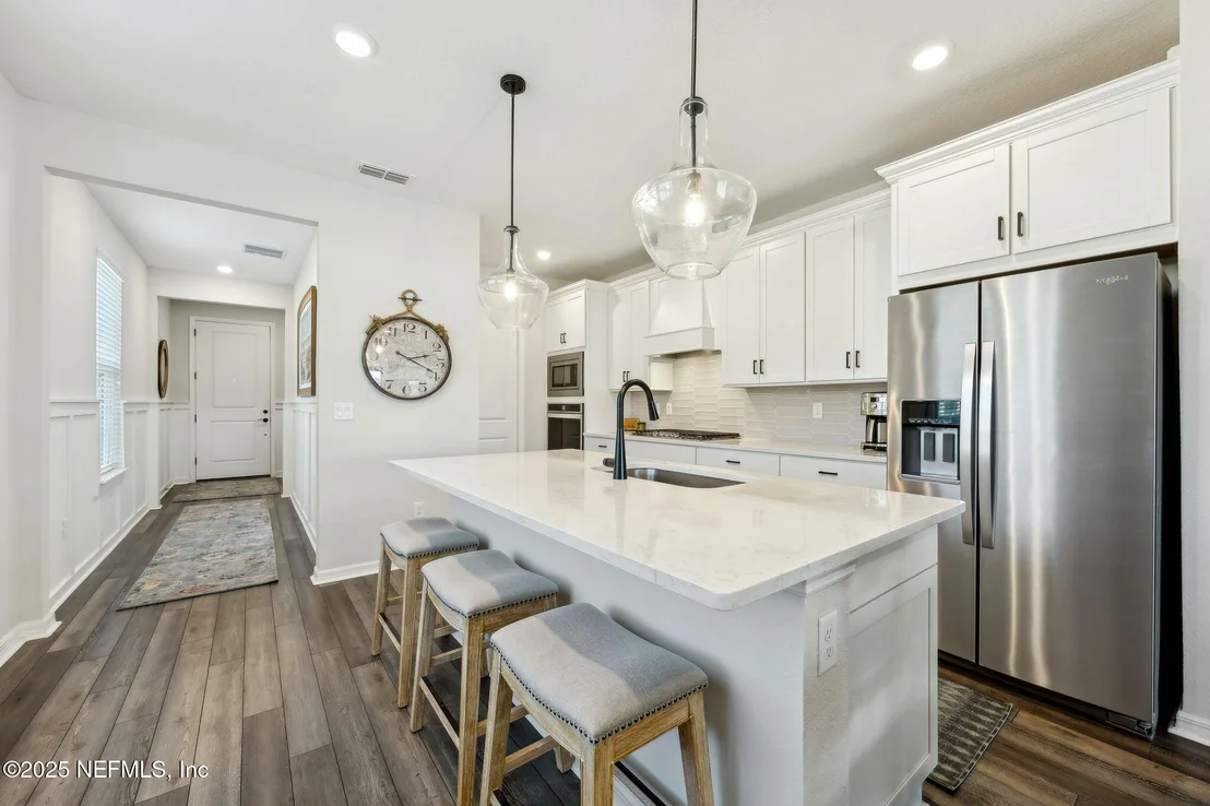 Photo of 671 JUBILEE Circle