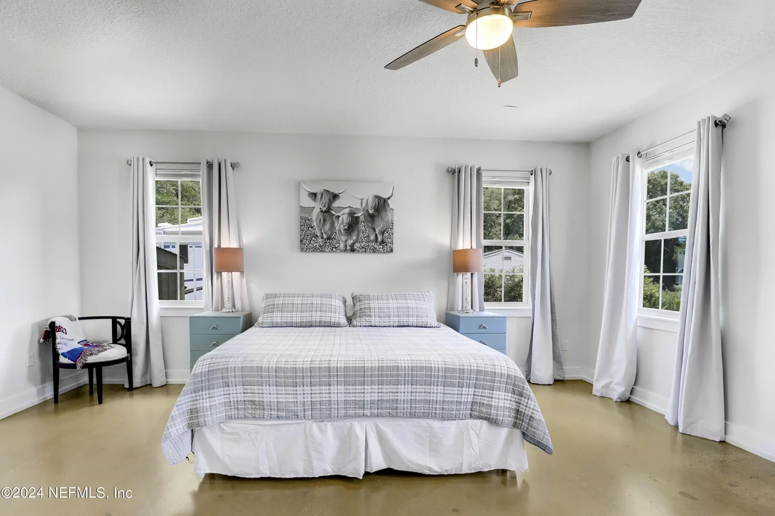 Photo of 540685 LEM TURNER Road