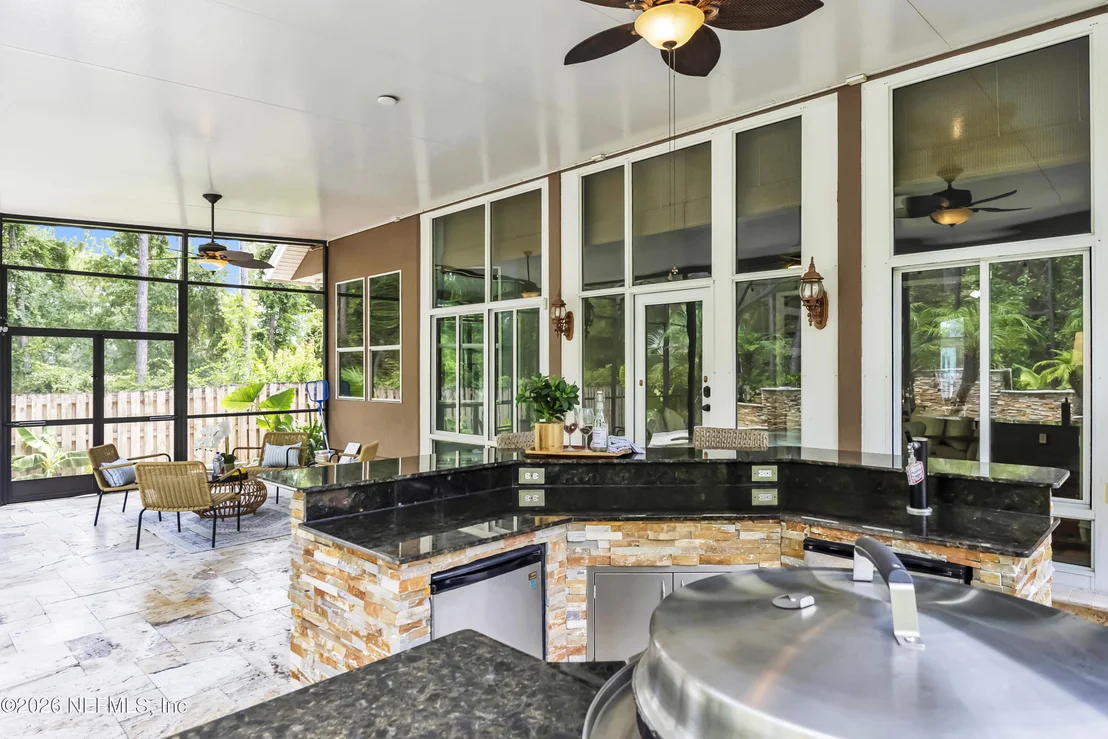 Photo of 784 W DEVONHURST Lane