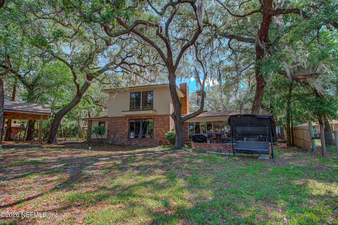 Photo of 8042 COUNTY LINE Road