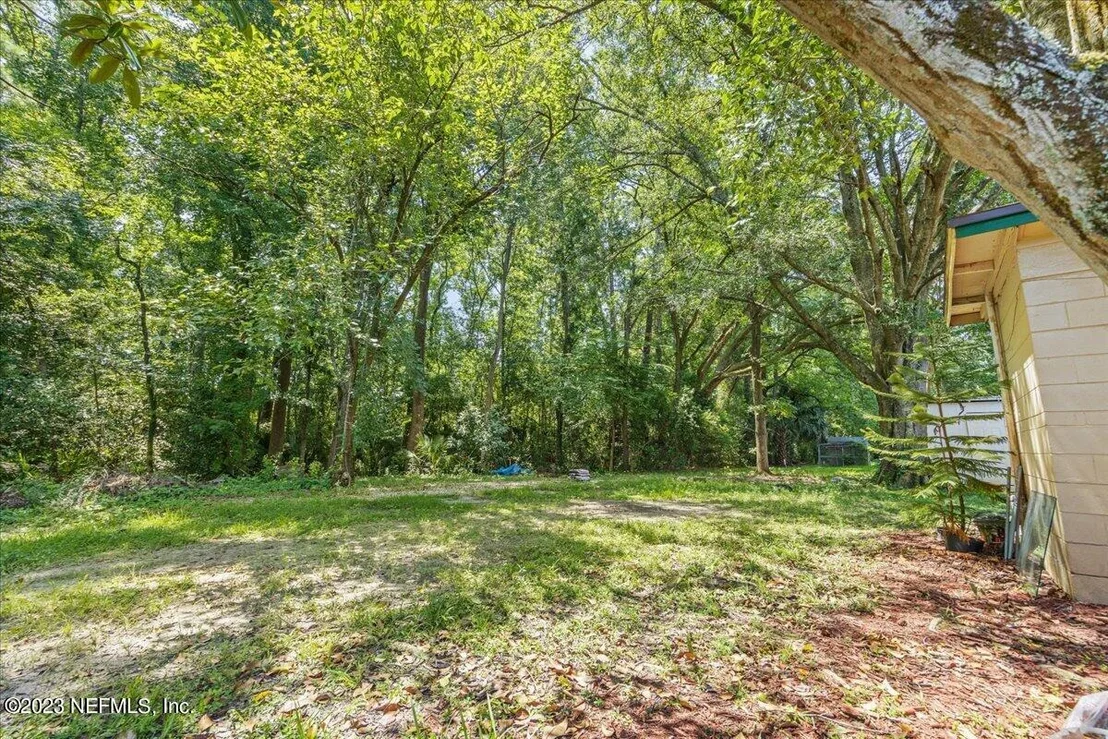Photo of 8593 DARLINGTON Drive