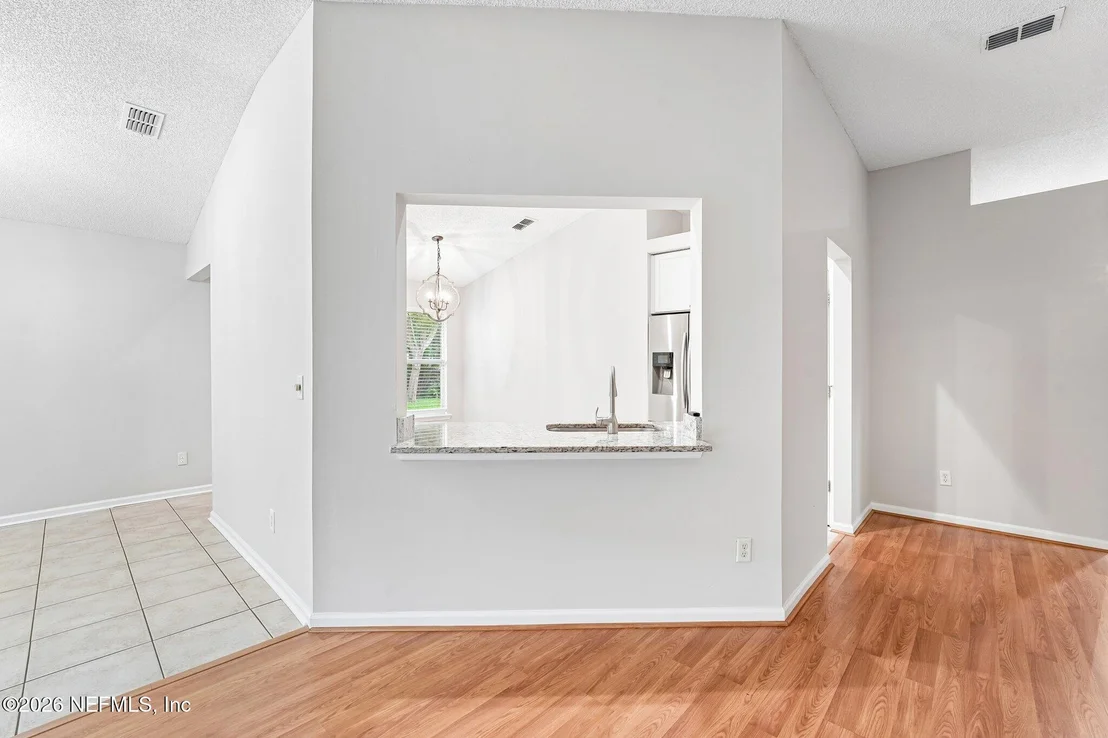 Photo of 1496 WINSTON Lane