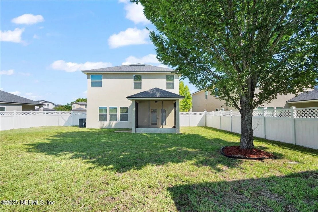 Photo of 529 DEERCROFT Lane