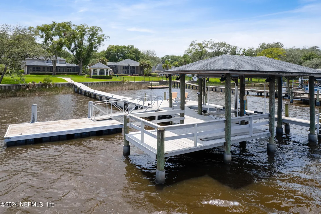 Photo of 1119 CEDAR BAY Road