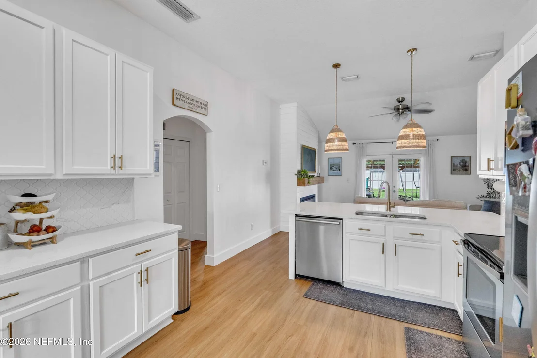 Photo of 9639 BEMBRIDGE MILL Drive
