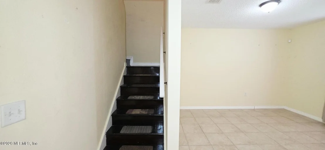 Photo of 8733 HUMBERSIDE Lane