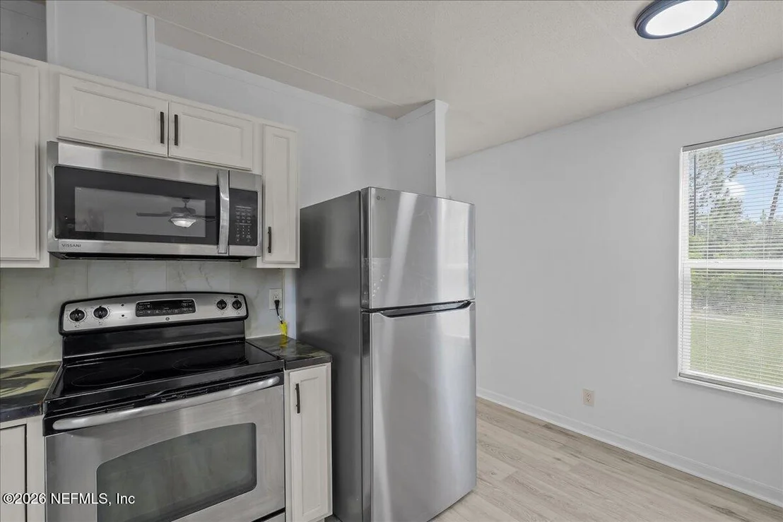 Photo of 174 UNION Avenue