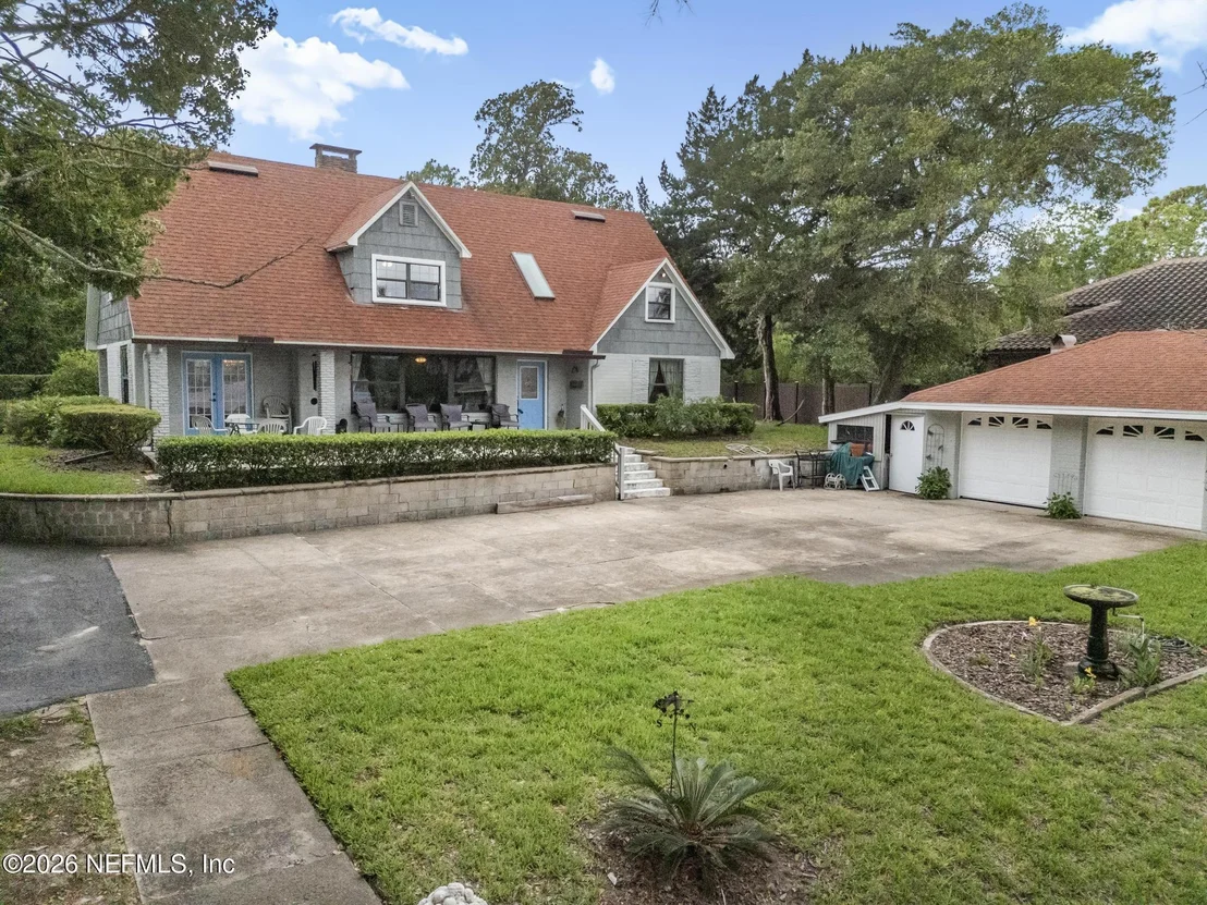 Photo of 1375 CEDAR BAY Road