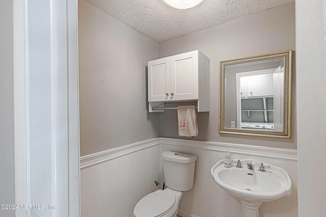 Photo of 2901 PACES FERRY Road S