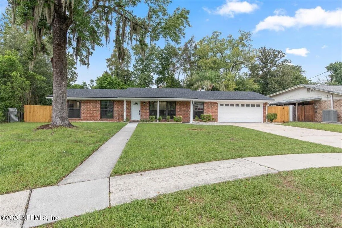 Photo of 1720 BAY Circle W
