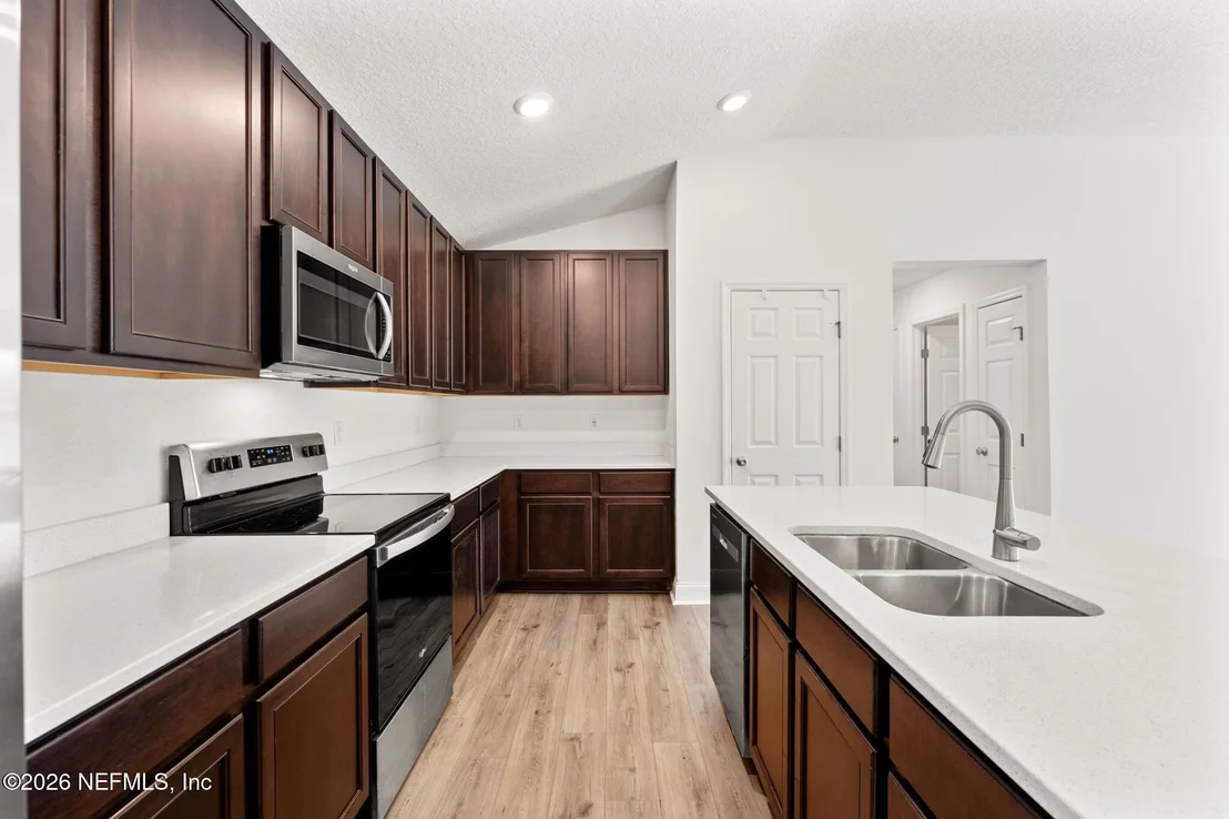 Photo of 2907 LUCILLE Lane