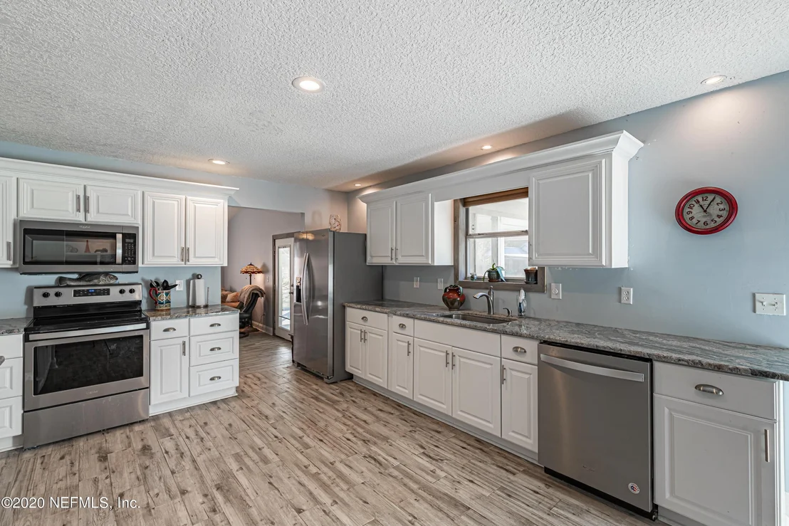 Photo of 4147 SAUNDERS Drive