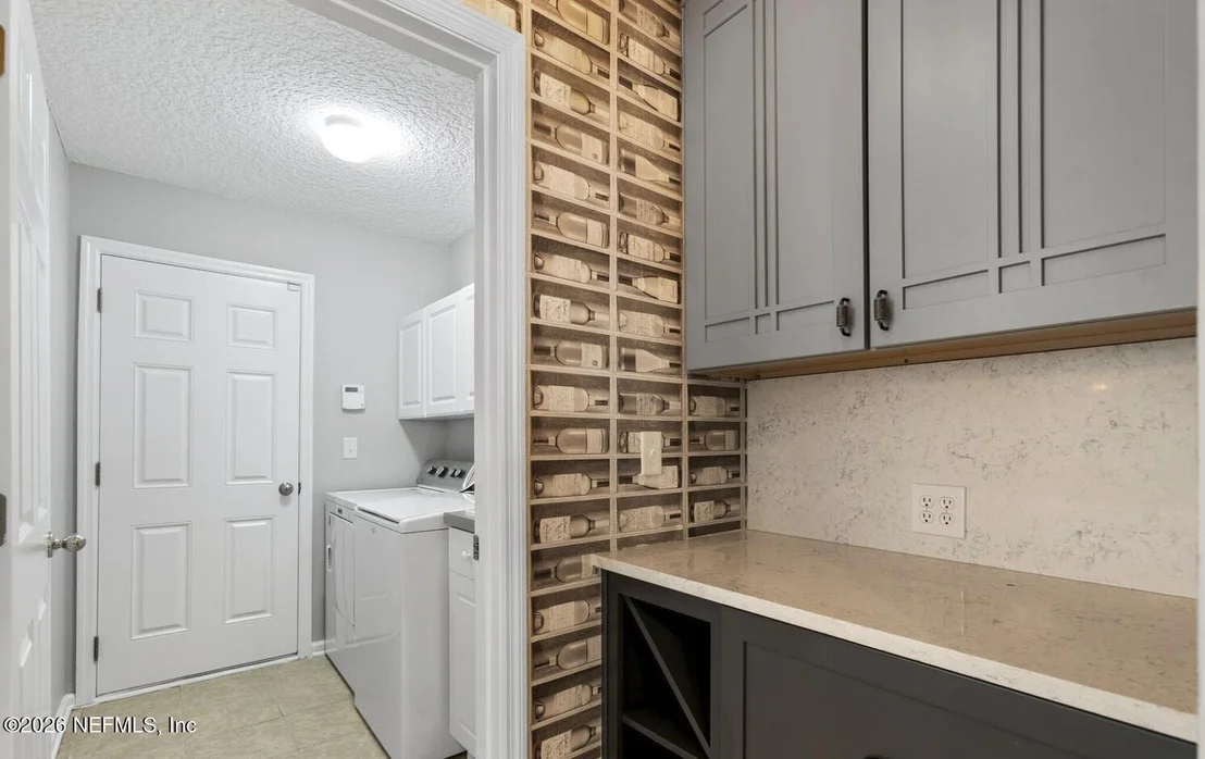 Photo of 1704 WINDOVER Place