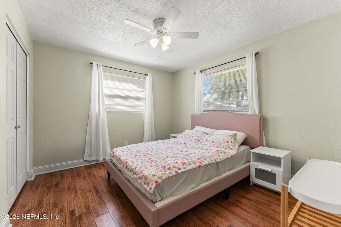 Photo of 1661 BARTLETT Avenue