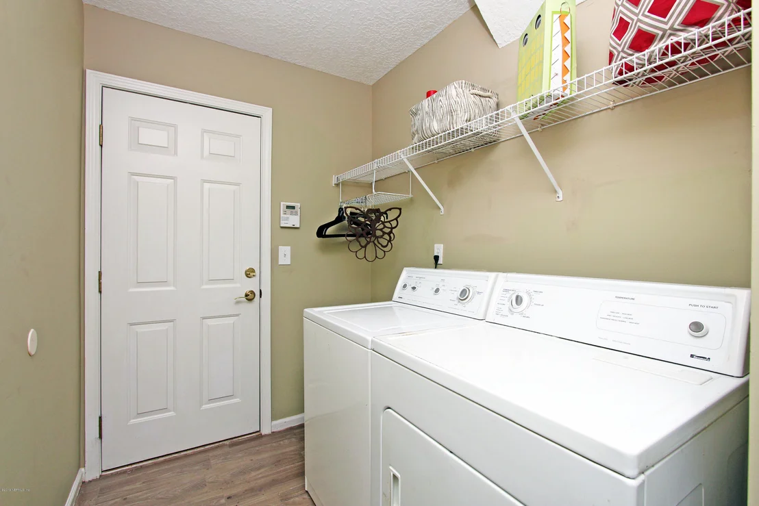 Photo of 124 IVY LAKES Drive