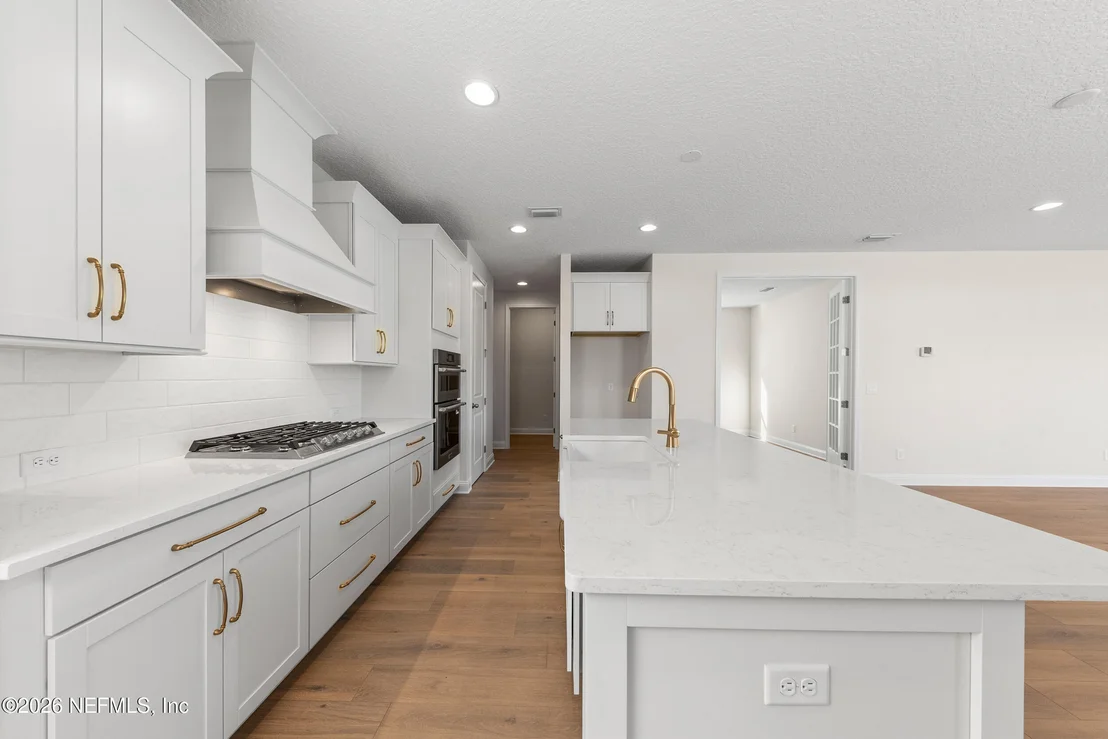 Photo of 357 DOWNRIVER Road