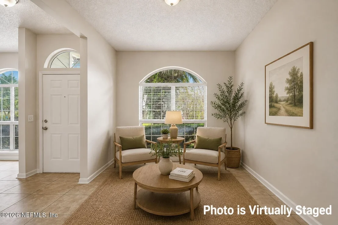 Photo of 476 HILLSIDE Drive