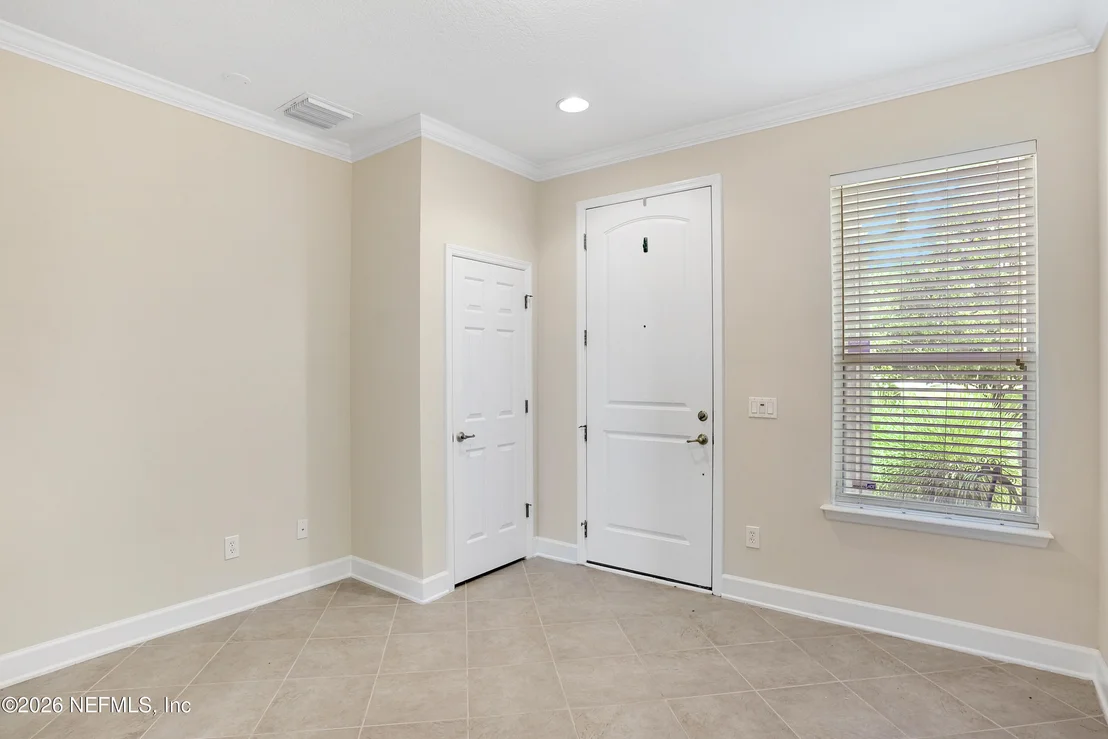 Photo of 6117 ECLIPSE Circle