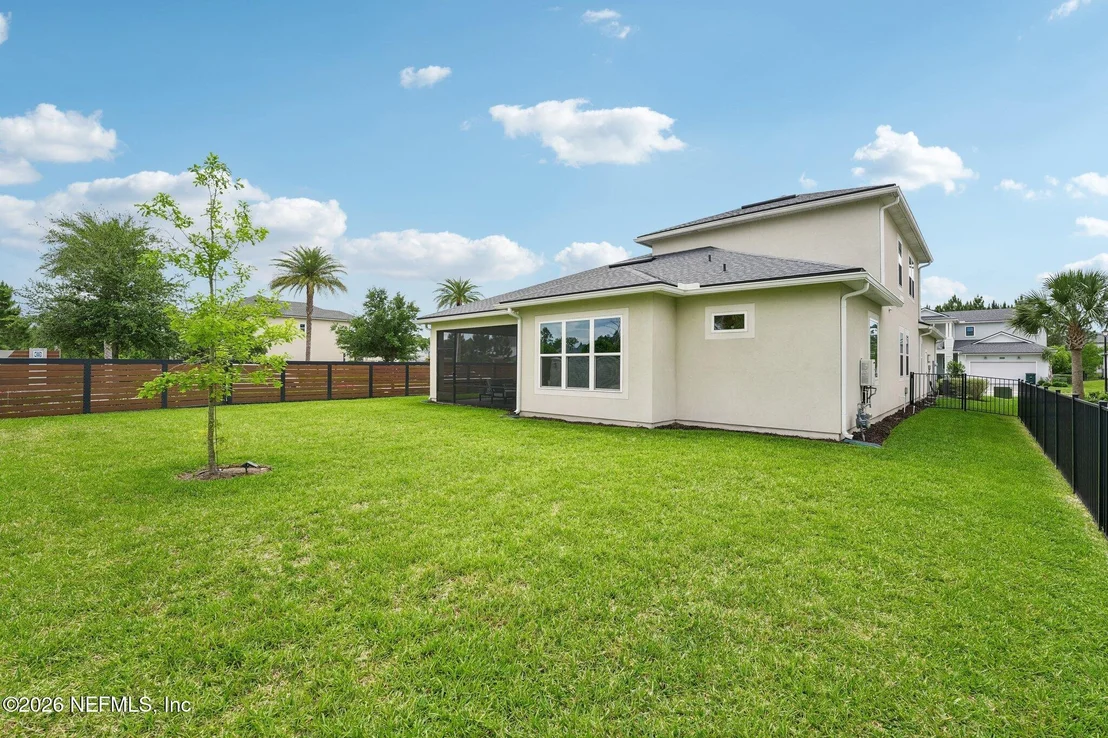 Photo of 10223 SILVERBROOK Trail