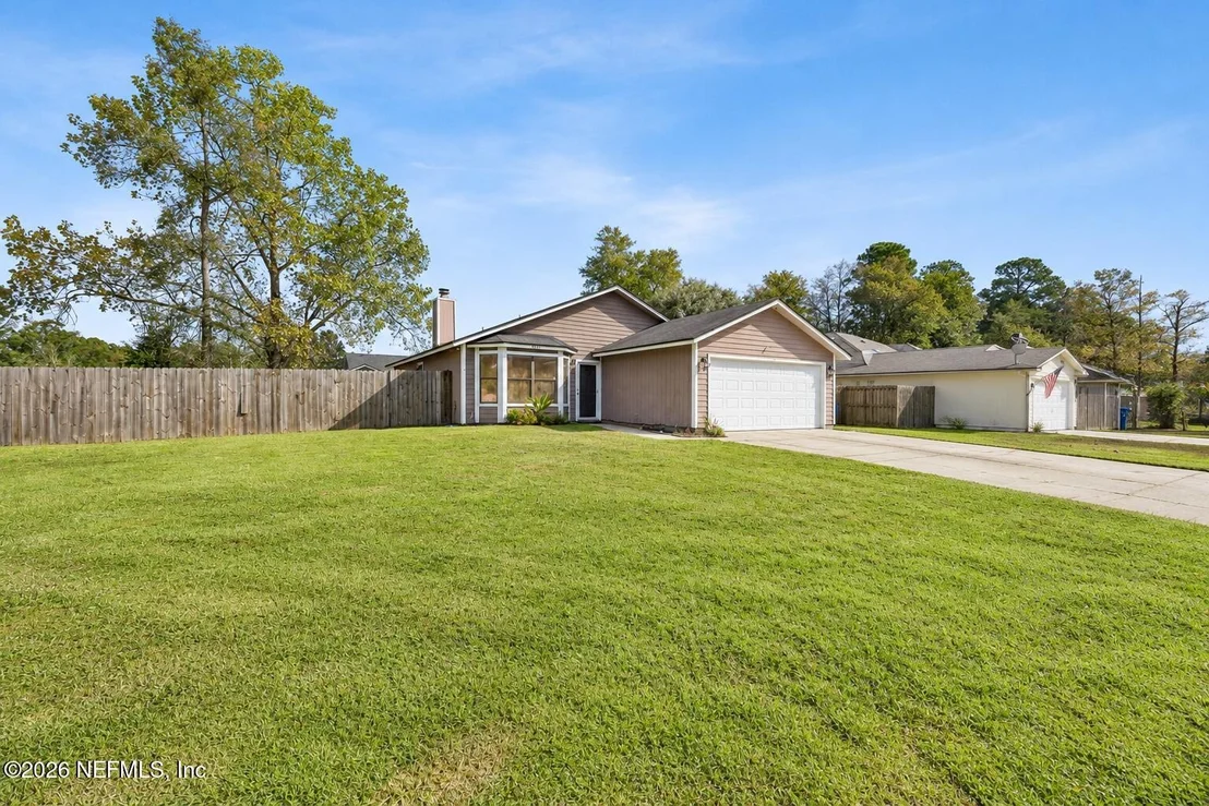 Photo of 407 MOBY DICK Drive S